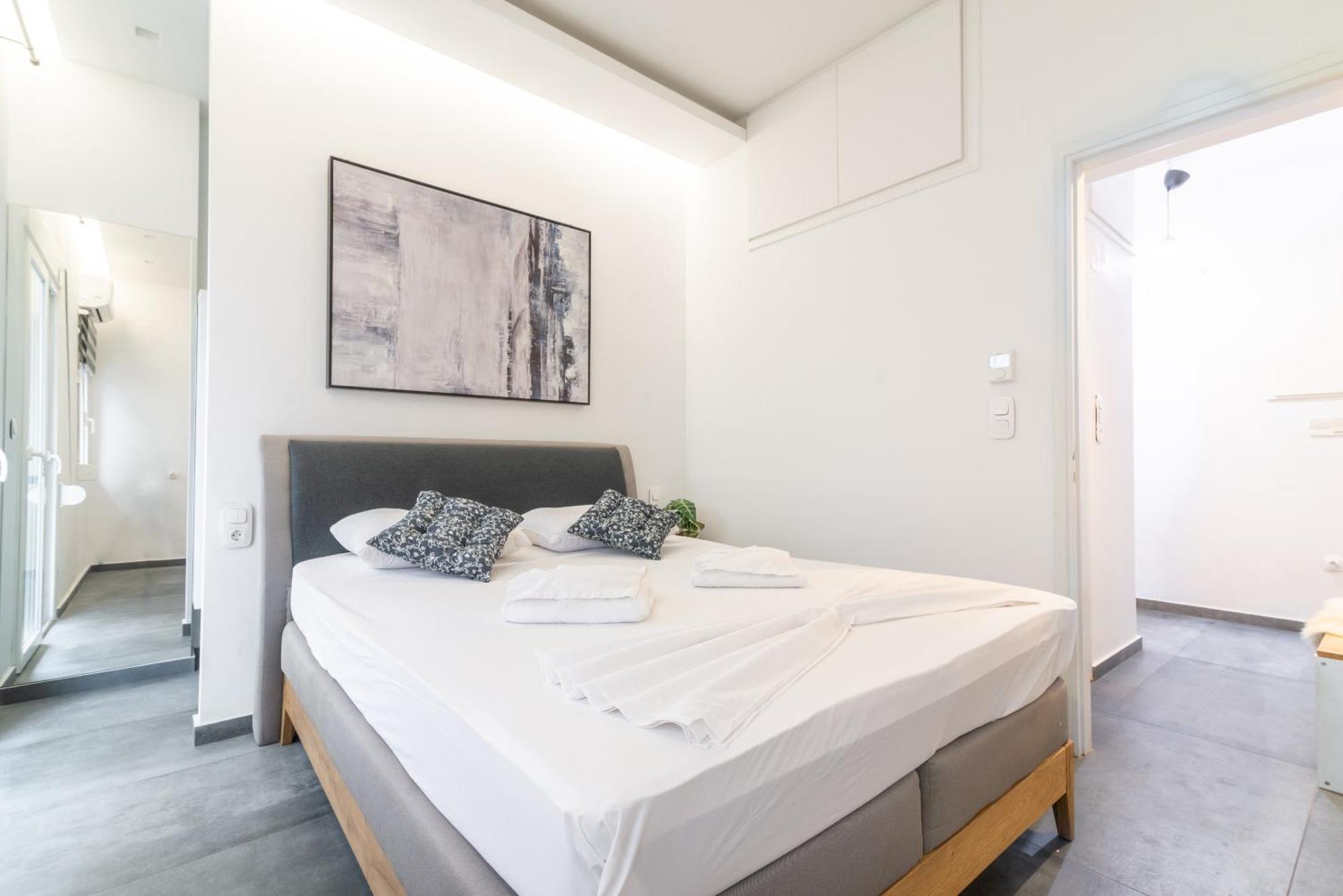 Misty Grey Apartment Near City Centre Heraklion Zewnętrze zdjęcie